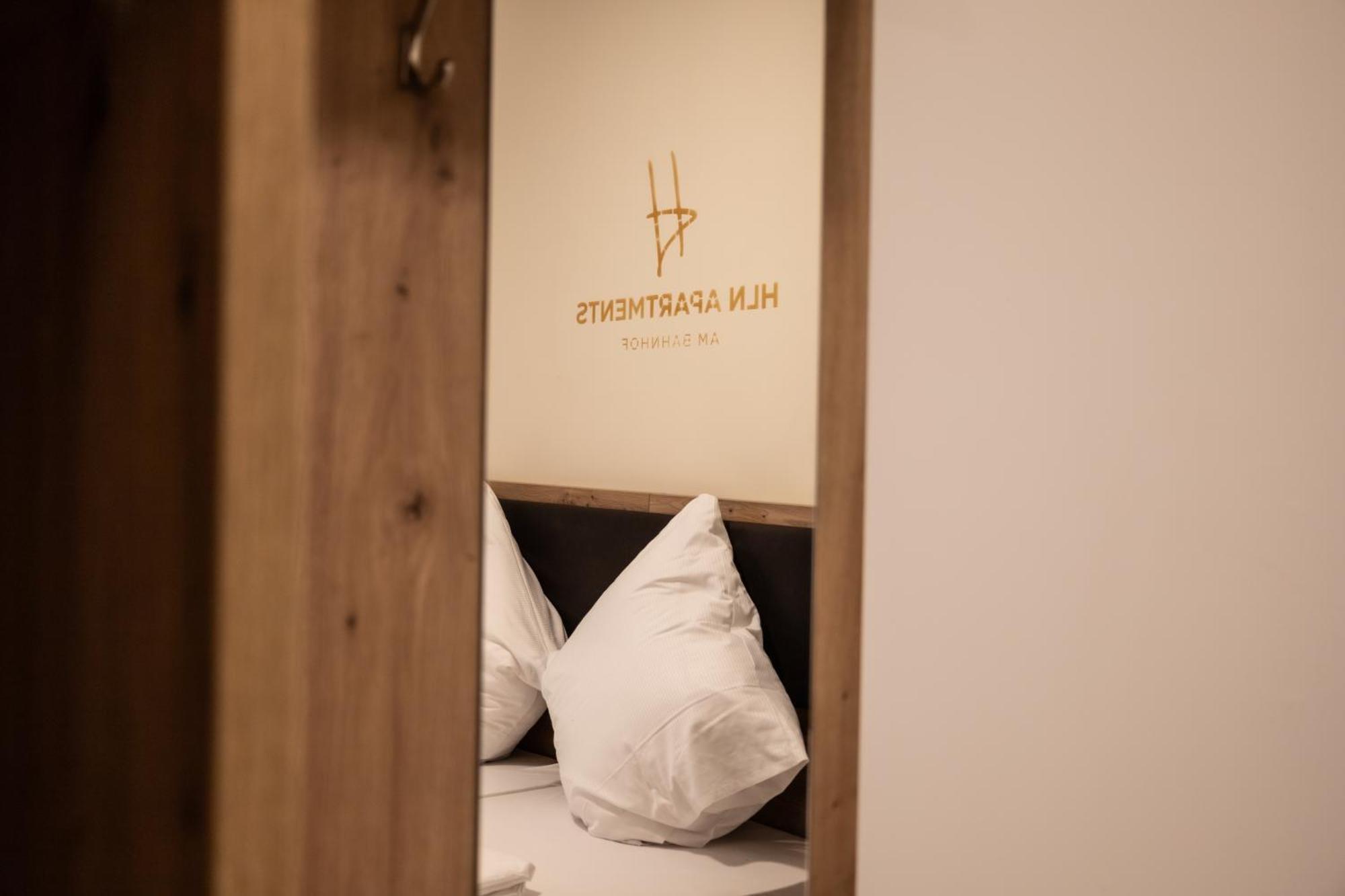 Hln Apartments Am Bahnhof ザールブリュッケン エクステリア 写真