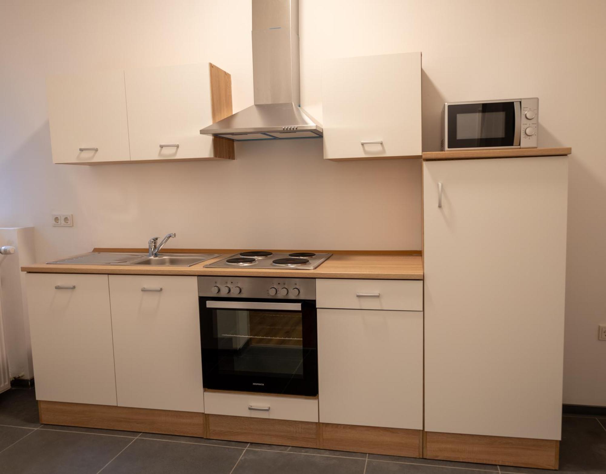 Hln Apartments Am Bahnhof ザールブリュッケン エクステリア 写真